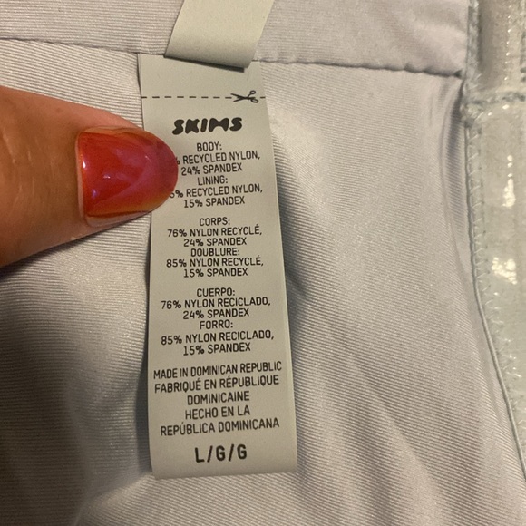 SKIMS Light Gray Bandeau - Picture 3 of 4